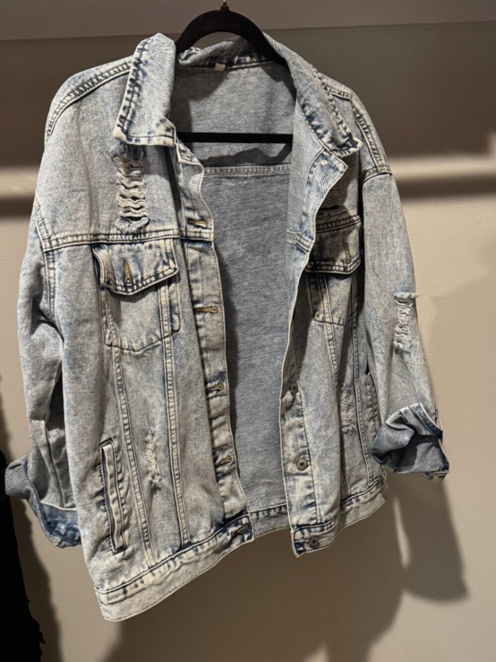 Oversized Ripped Perfect Jean Jacket - M